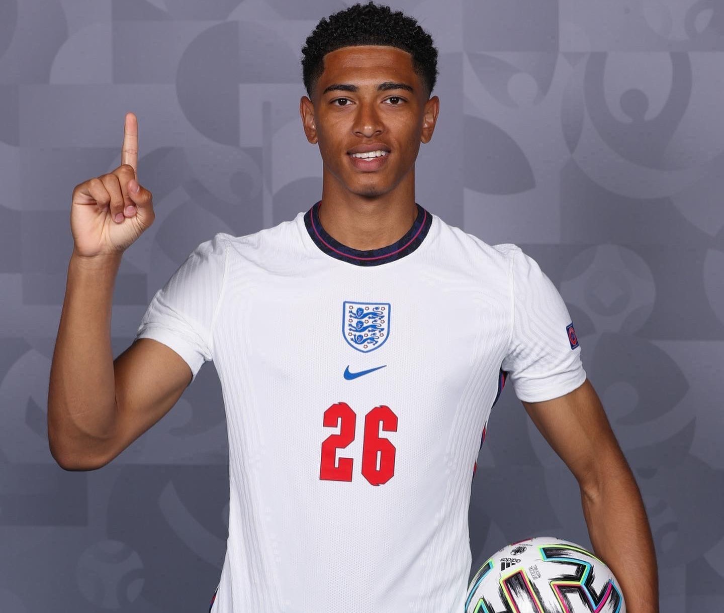 水土不服，维尔茨和西蒙斯自登陆英超以来，进球数均为0（英超难适应？维尔茨与西蒙斯至今未破门）