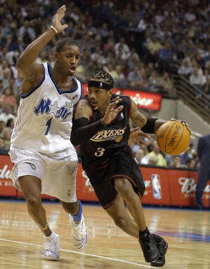 雷霆本场12名球员命中三分，追平NBA历史单场纪录（雷霆此役12位球员投中三分球，追平NBA单场历史纪录）