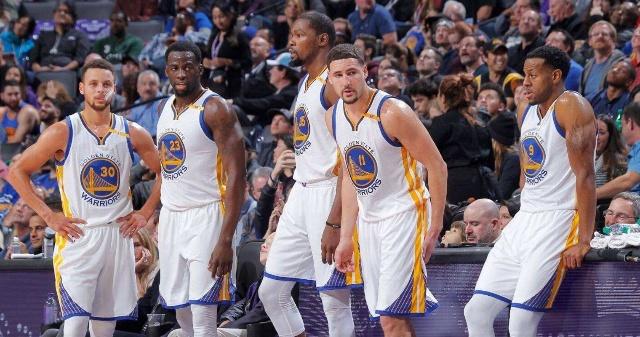 懂球帝12周年120大瞬间1／4决赛：德拜梅磊包揽，谁将杀出半区？（懂球帝12周年120大瞬间四分之一决赛：德拜梅磊包揽，谁能杀出这一半区？）