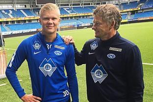 斯基拉：米兰派球探考察萨索洛中卫穆哈雷莫维奇和伊泽斯（斯基拉：米兰派球探考察萨索洛两位中卫穆哈雷莫维奇、伊泽斯）