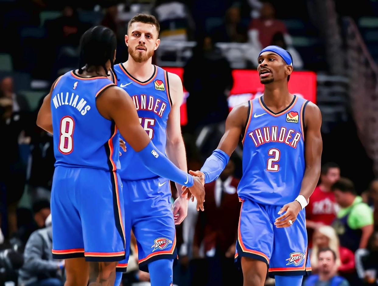 马竞3-2逆转埃因霍温，瑟洛特传射建功，阿尔瓦雷斯破门（马竞3-2上演逆转击退埃因霍温，瑟洛特传射发威，阿尔瓦雷斯破门）