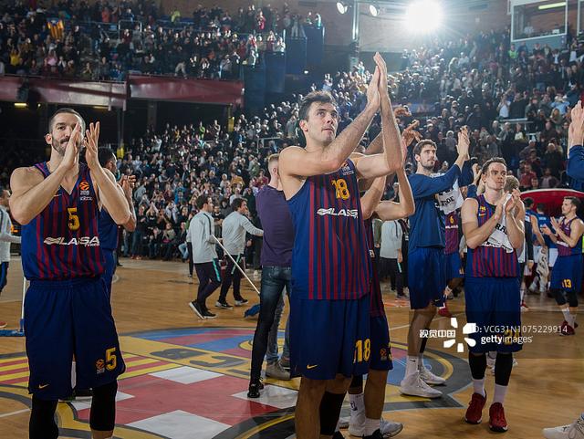 英媒：压垮骆驼的最后一根稻草，或是萨拉赫欧冠防守的懈怠（英媒：萨拉赫欧冠防守松懈或成压垮球队的最后一根稻草）