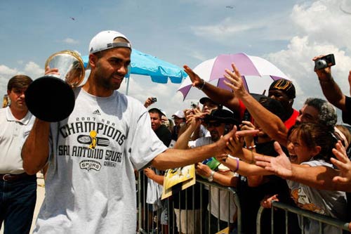 穆勒：想和迈阿密国际会师美职联决赛，我会再次击败梅西（穆勒豪言：盼与迈阿密国际会师美职联决赛，誓再胜梅西）