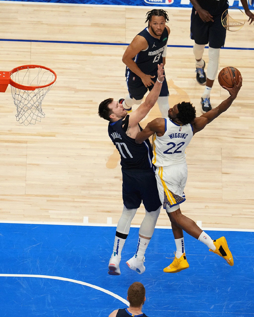 比肩大O！康宁汉姆成为第二位连赢6场&至少25分10助攻的球员（追平大O神迹！康宁汉姆成史上第二人：连胜6场且至少25分10助攻）