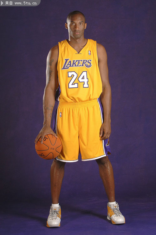 格拉齐亚尼：齐沃不会胡闹并且很谦虚，他会在国米拿很多冠军（格拉齐亚尼：齐沃沉稳谦逊，注定在国米收获诸多冠军）