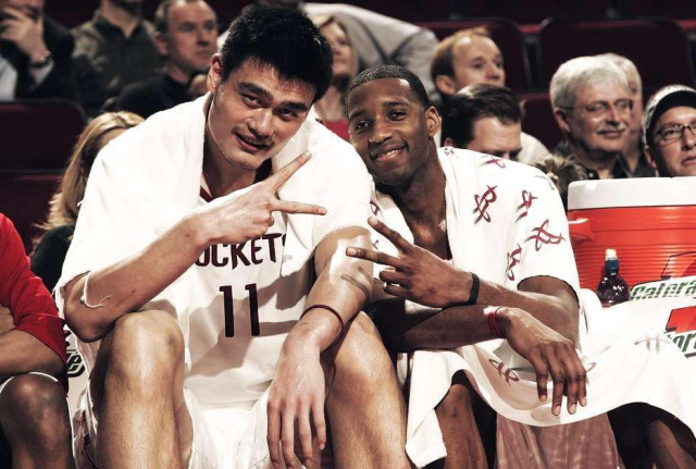 天空体育：谢什科没有重伤，预计最多缺席一个月（天空体育：谢什科伤势不重，最多休战1个月）