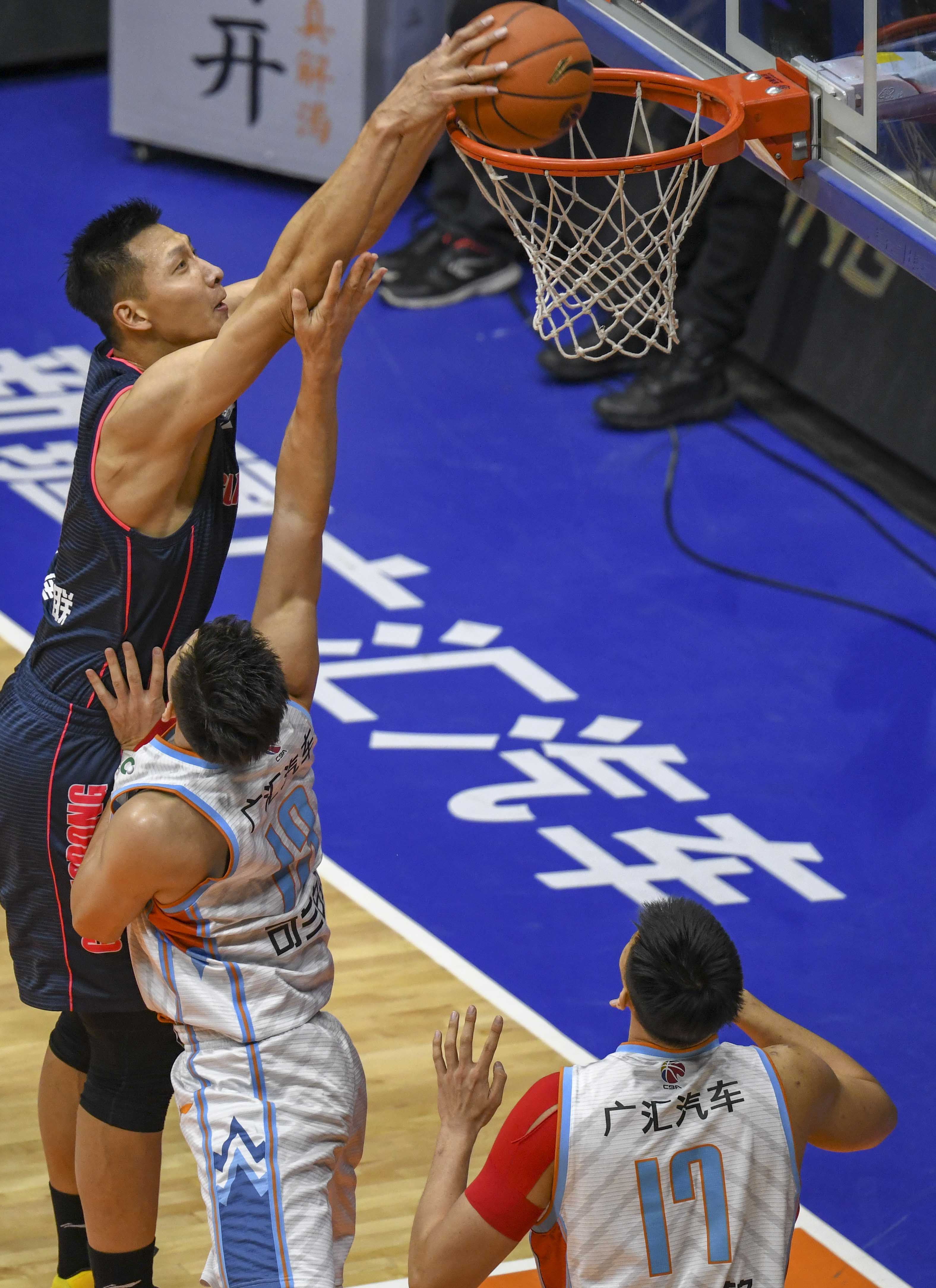 哪笔交易？名记：接到电话说有交易即将达成 结果是虚惊一场（交易要成？名记者接到电话称即将敲定，最终竟是虚惊一场）