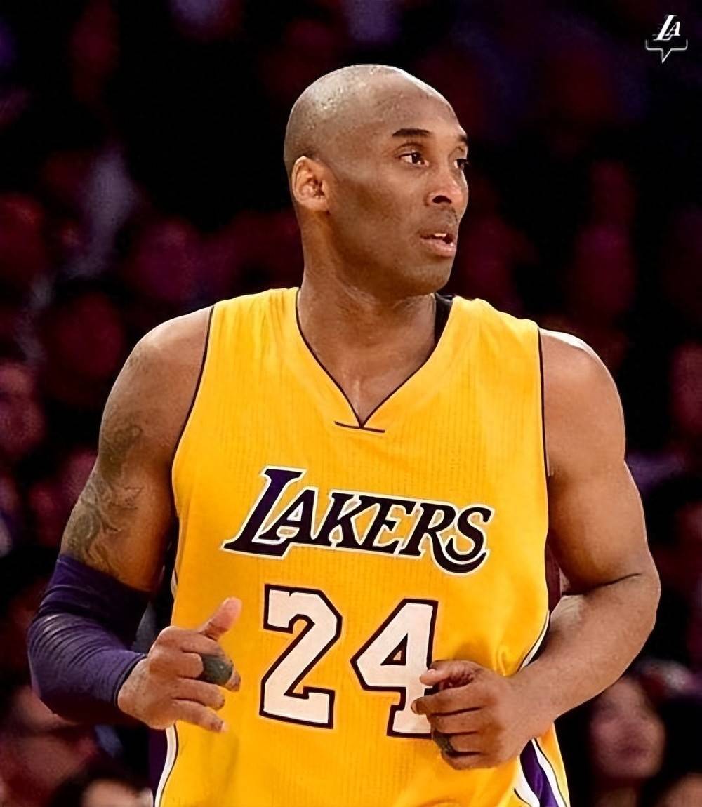 媒体人：今天于汉超将前往教练员培训班报到（媒体人透露：于汉超今日赴教练员培训班报到）