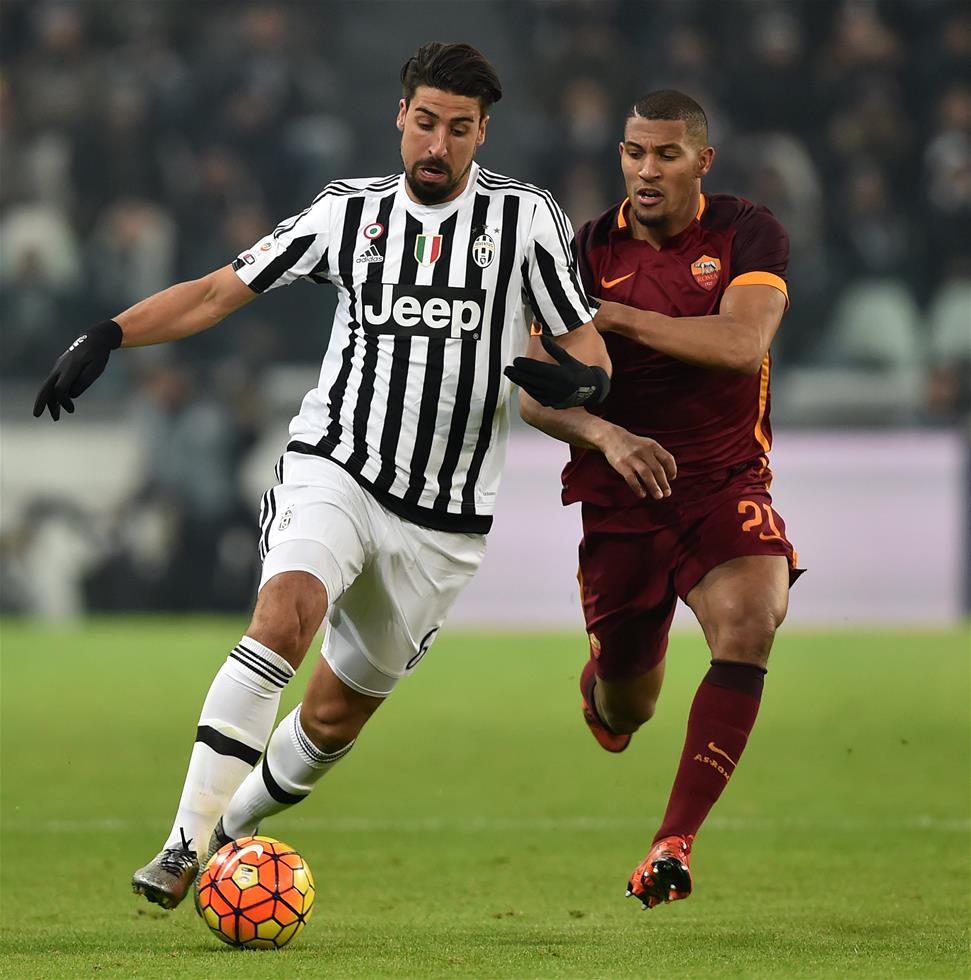 记者：上海申花5名外援以及谢鹏飞和戴伟浚随队出征亚冠客场（记者：申花5外援携谢鹏飞、戴伟浚随队征战亚冠客场）