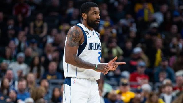 媒体人：本场让我想起去年字母也击败雷霆 他&文班都是历史级怪物（媒体人：此役令我想起字母哥去年也擒雷霆 他与文班皆为历史级怪物）