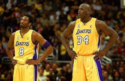 3C：退役三天前我和莱万说不想再为任何球队踢球，除非是巴萨（3C：退役前三天我告诉莱万：除非巴萨，否则不再为任何球队出场）