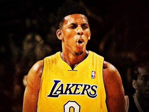 劳动1923主帅比赛中突发疾病去世，塞尔维亚足协发文致哀（劳动1923主教练比赛中突发疾病离世，塞尔维亚足协发文哀悼）