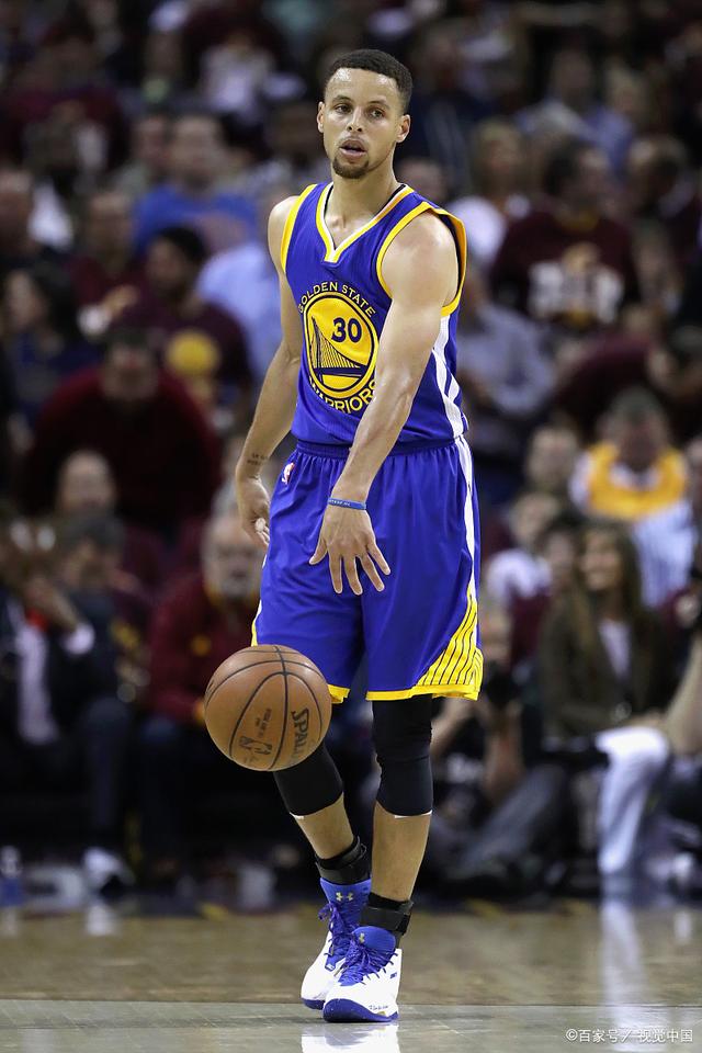 NBA战报：马克西38分，76人121-114击败独行侠（NBA快讯：马克西砍下38分，76人121-114战胜独行侠）