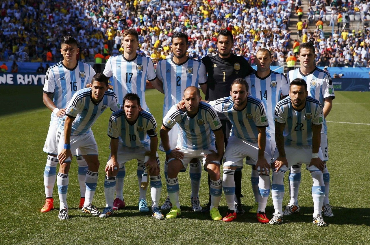 火箭哈登末节爆发连得15分（火箭核心哈登末节发威 连拿15分）