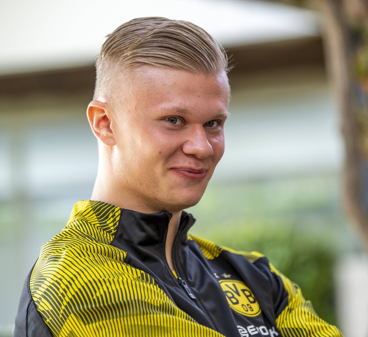 索默：我会弹吉他和钢琴；退役后我应该不当教练，压力太大了（索默自称会弹吉他与钢琴：退役后不考虑执教，压力太大）